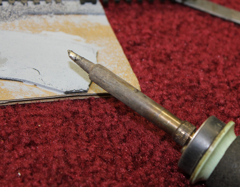 Soldering track joints